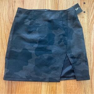 NWT Just One Black and Grey Camo Mini Skirt Size M
